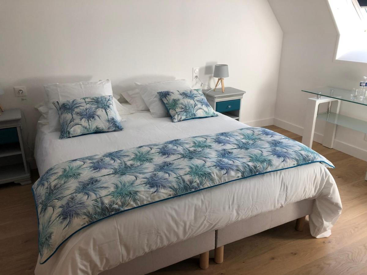 chambre d'hôtes Le Domaine de la Vallée Saint-Martin-de-Varreville Esterno foto