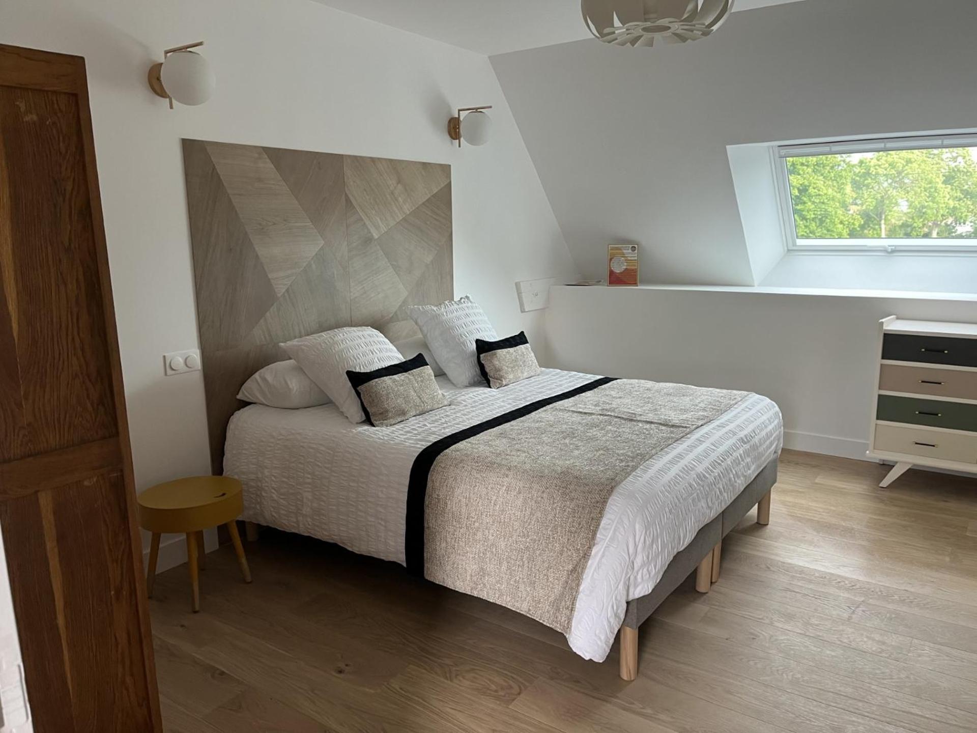 chambre d'hôtes Le Domaine de la Vallée Saint-Martin-de-Varreville Esterno foto